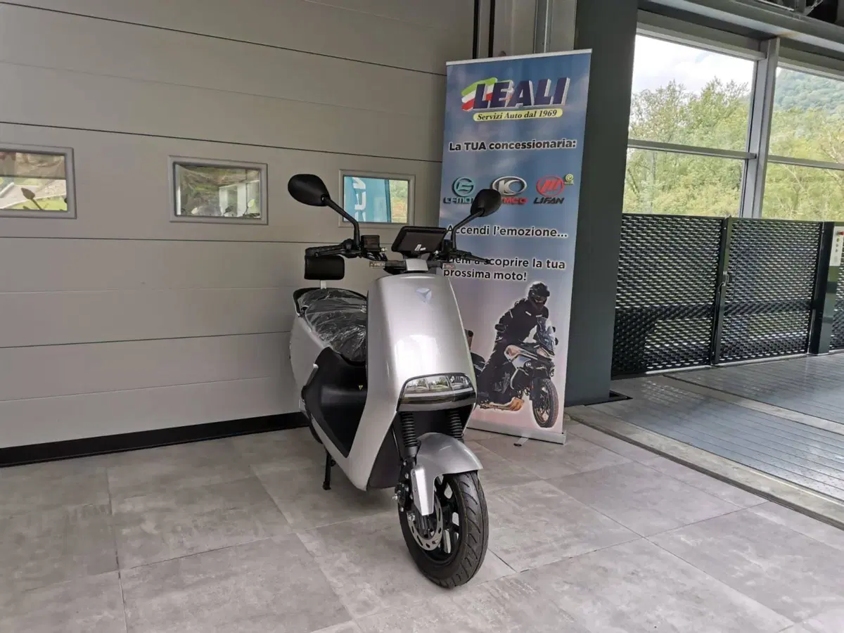 Yadea G5S (2022 - 26) (6)