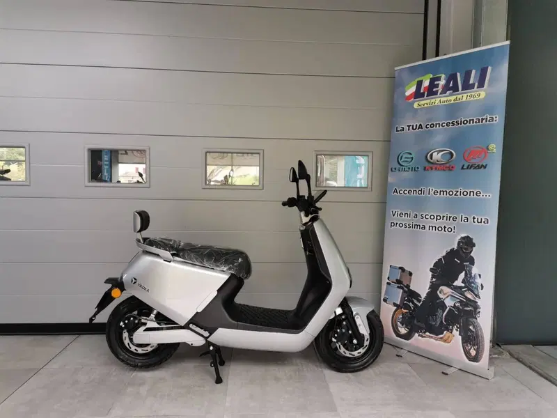Yadea G5S (2022 - 26) (9)