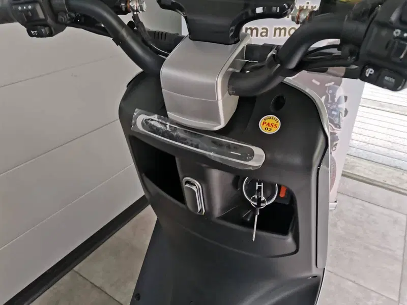 Yadea G5S (2022 - 26) (17)