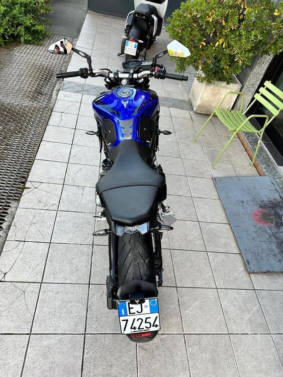 Yamaha MT-09 (2017 - 20) (4)