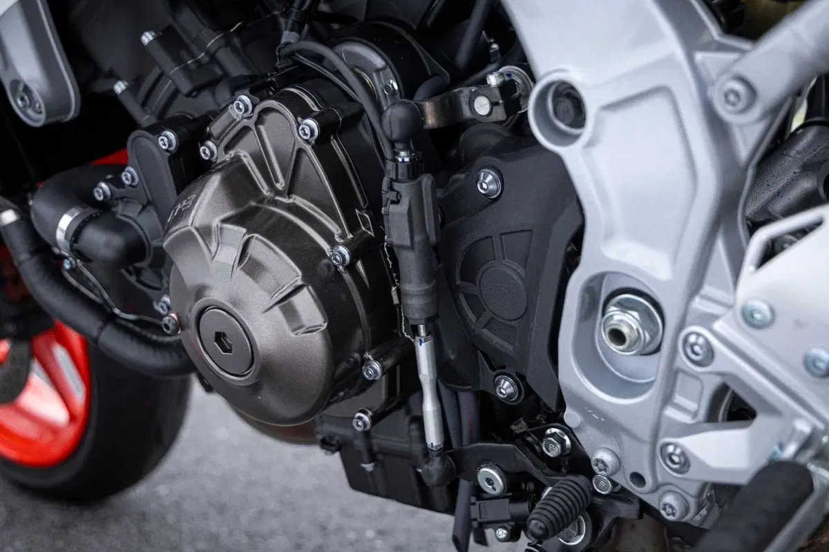 Yamaha XSR 900 GP TEST: ritorno alla "Golden Age" [VIDEO & GALLERY] (2)