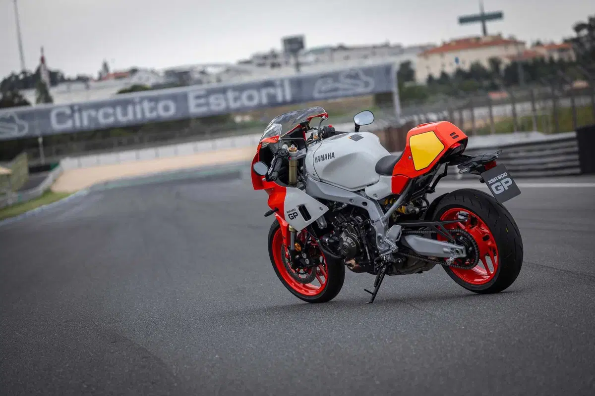 Yamaha XSR 900 GP TEST: ritorno alla "Golden Age" [VIDEO & GALLERY] (7)