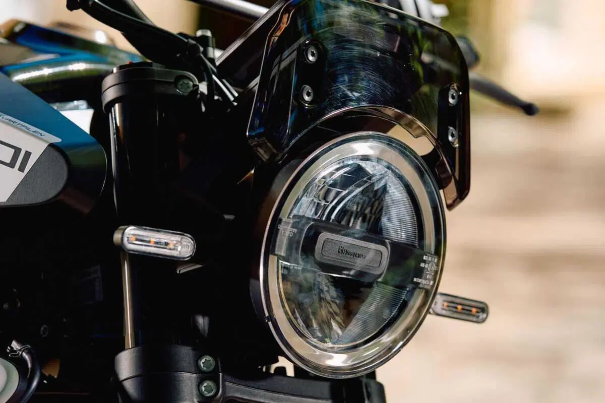 Husqvarna Svartpilen 801 (17)