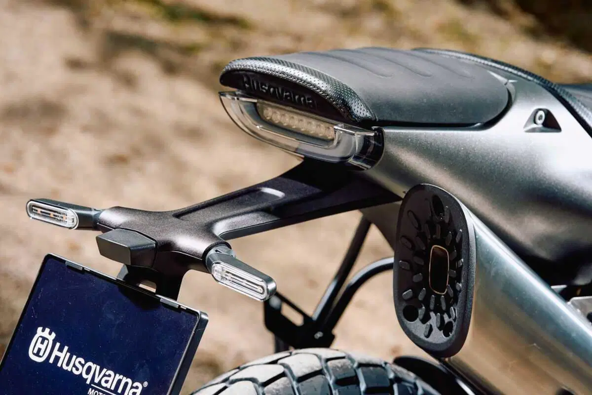 Husqvarna Svartpilen 801 (27)