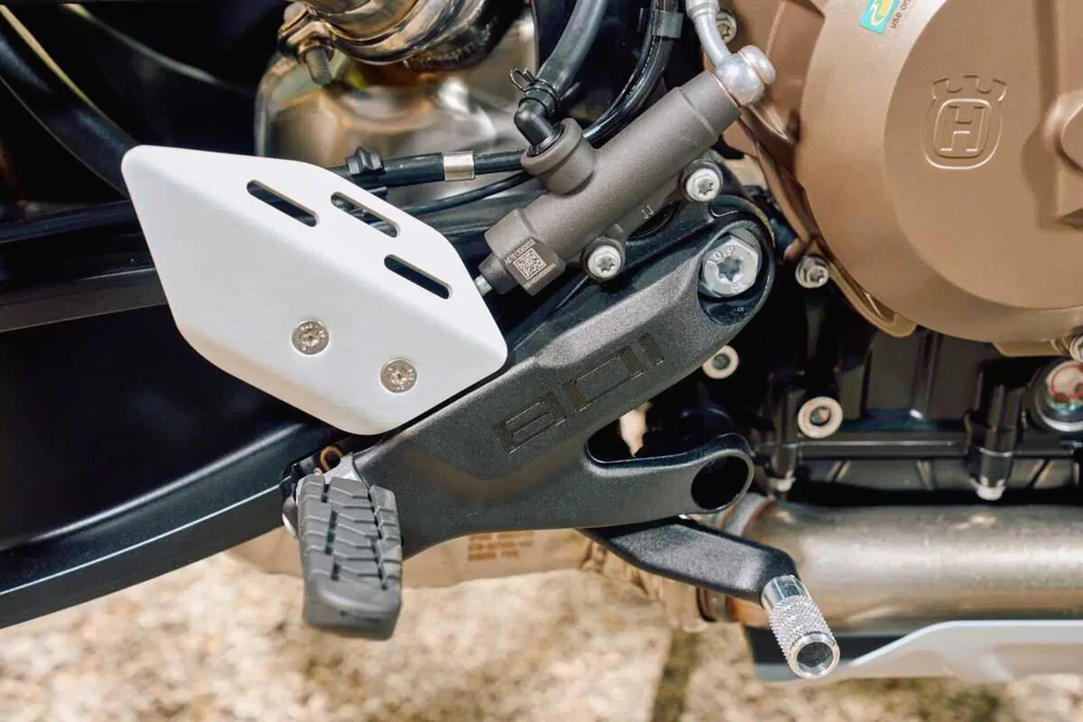 Husqvarna Svartpilen 801 (43)