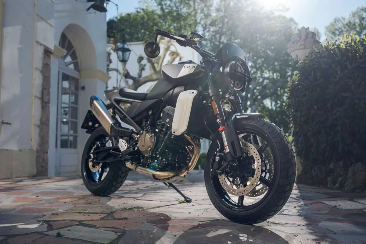 Husqvarna Svartpilen 801 (64)