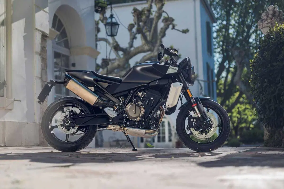 Husqvarna Svartpilen 801 (65)