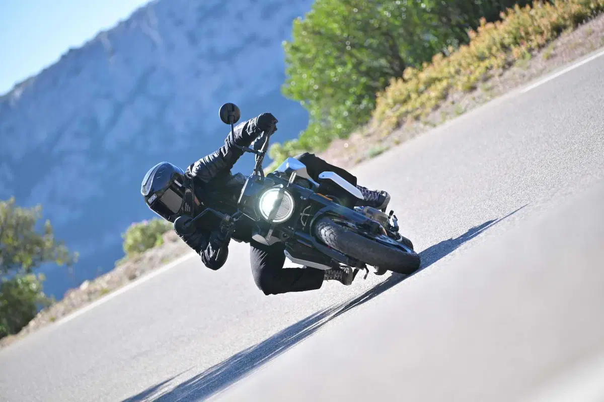 Husqvarna Svartpilen 801, la prova su strada. Pro e contro! [VIDEO E GALLERY] (26)
