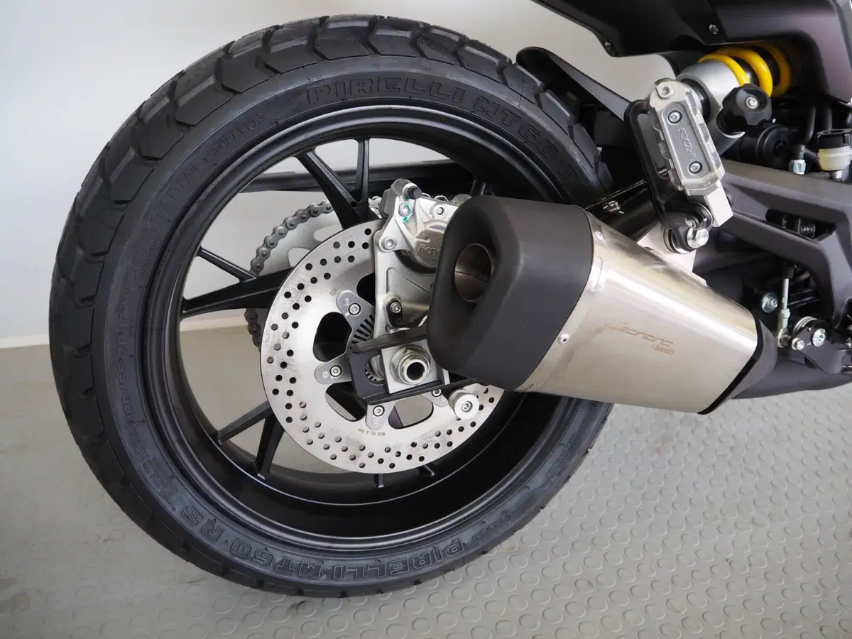 Benelli Leoncino 800 (2022 - 26) (4)