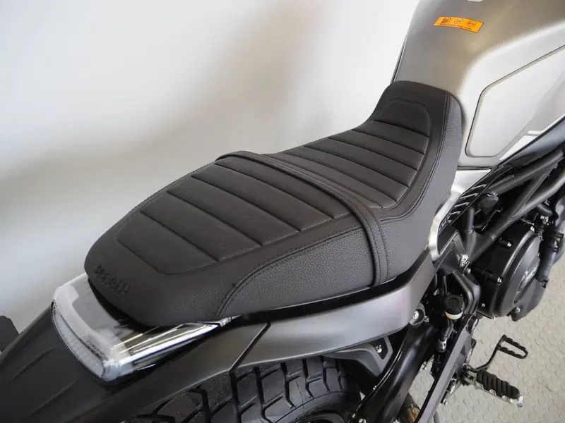 Benelli Leoncino 800 (2022 - 26) (9)