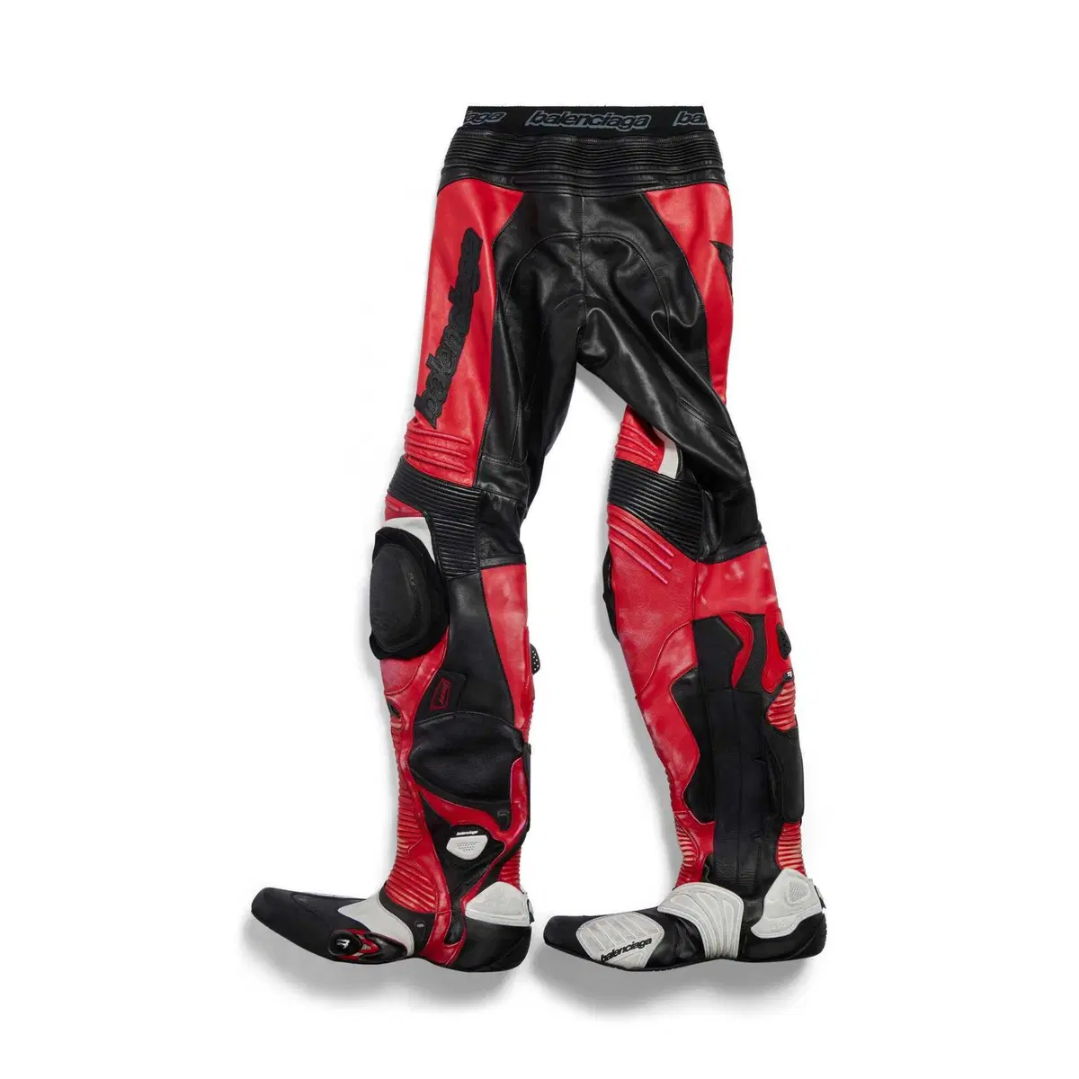 Moto e moda: Balenciaga lancia i Pantashoes Biker (2)