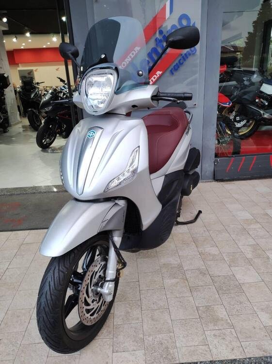 Piaggio Beverly 350 SportTouring ie ABS (2011 - 17) (3)