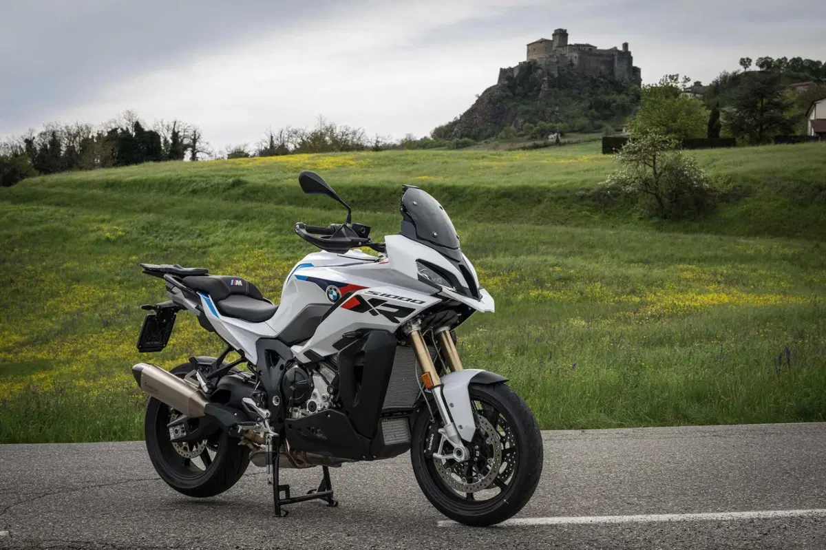 BMW S 1000 XR: Turismo Superbike! (2)