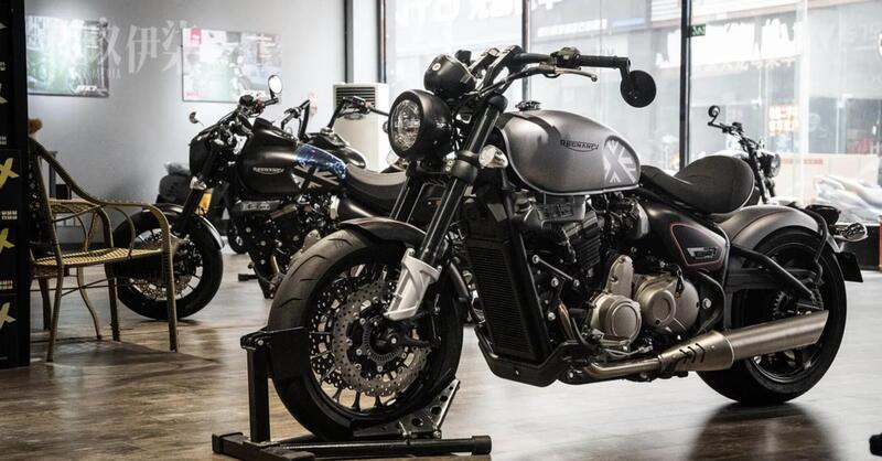 Regnancy RX7: il Bobber con posteriore da 240, non arriver&agrave; in Italia