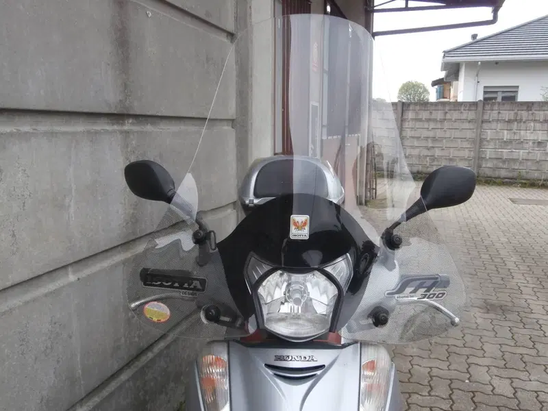 Honda SH 300 i (2006 - 10) (8)