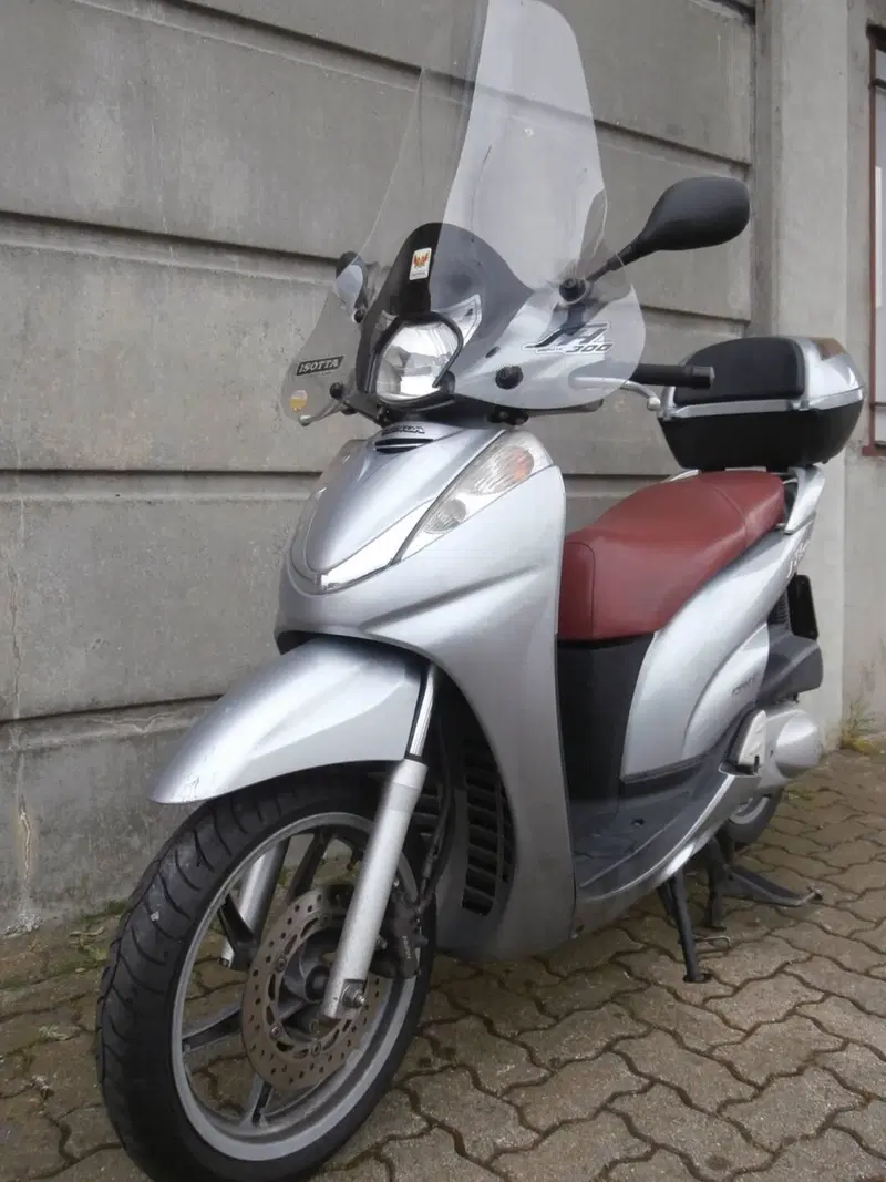 Honda SH 300 i (2006 - 10) (4)
