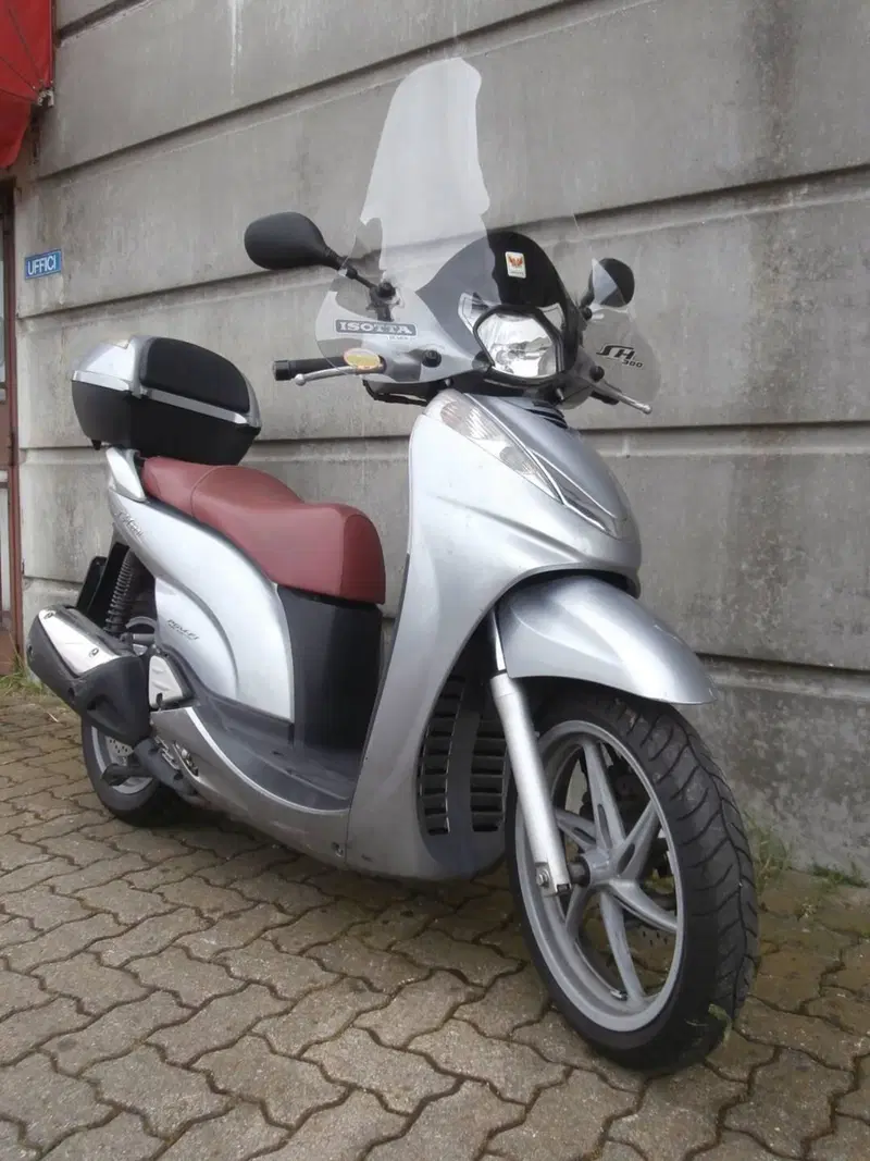 Honda SH 300 i (2006 - 10) (5)