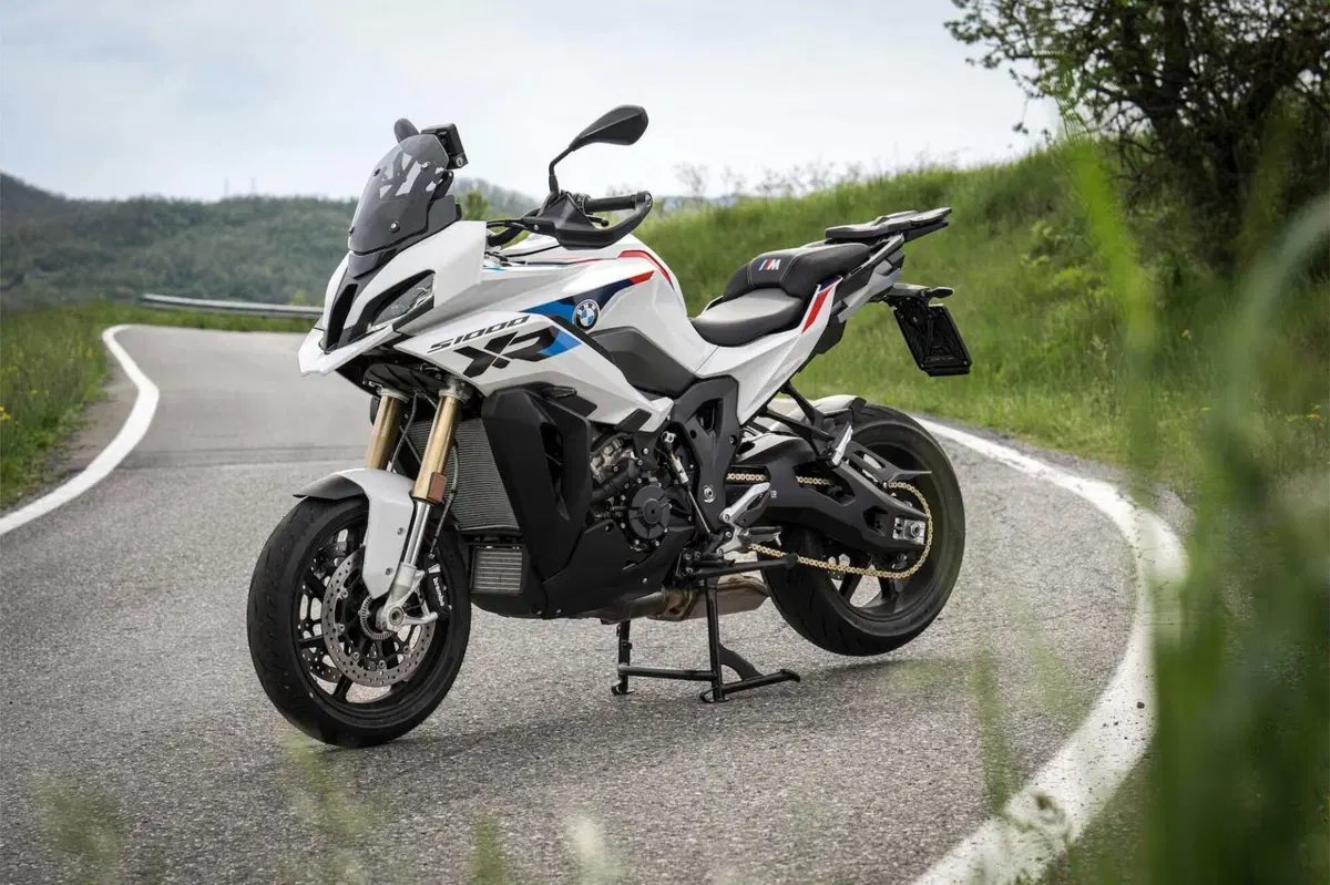 BMW S 1000 XR: Turismo Superbike! (12)