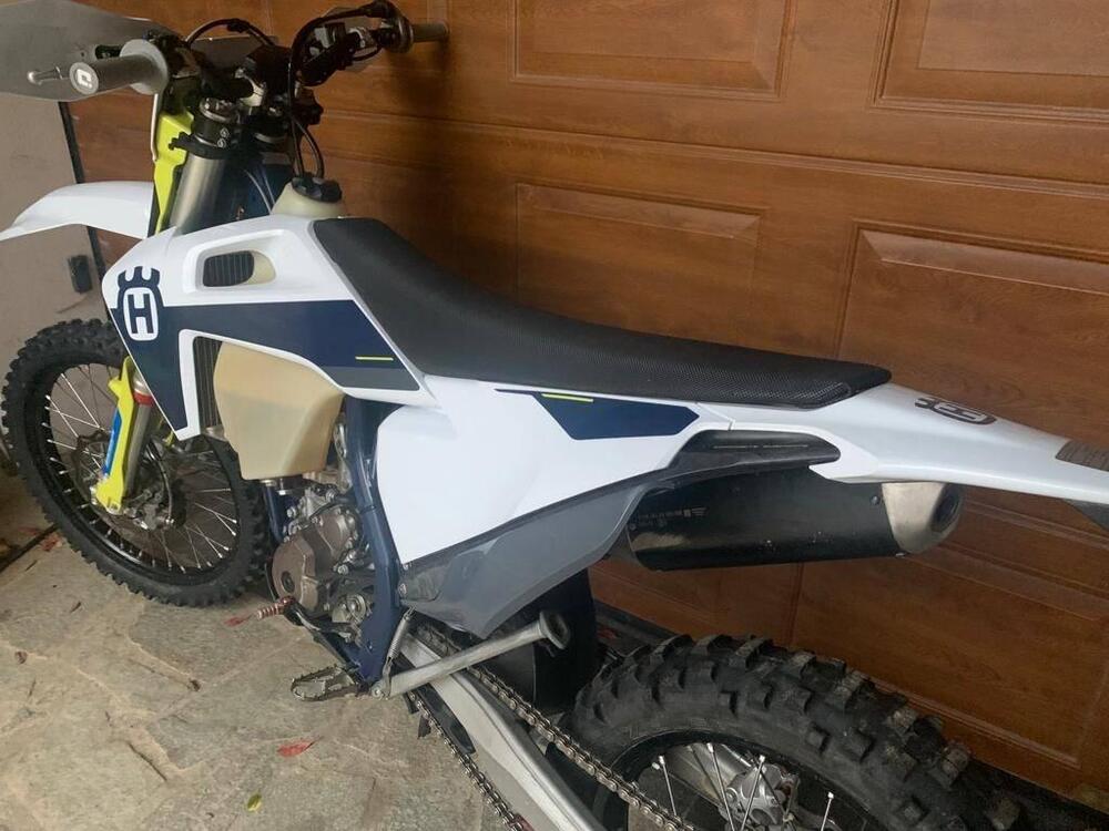 Husqvarna FE 250 (2021) (2)