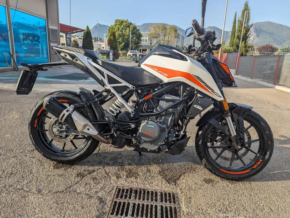 KTM 390 Duke (2021 - 23) (3)