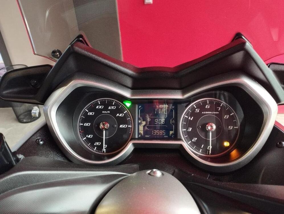 Yamaha X-Max 300 ABS (2017 - 20) (5)