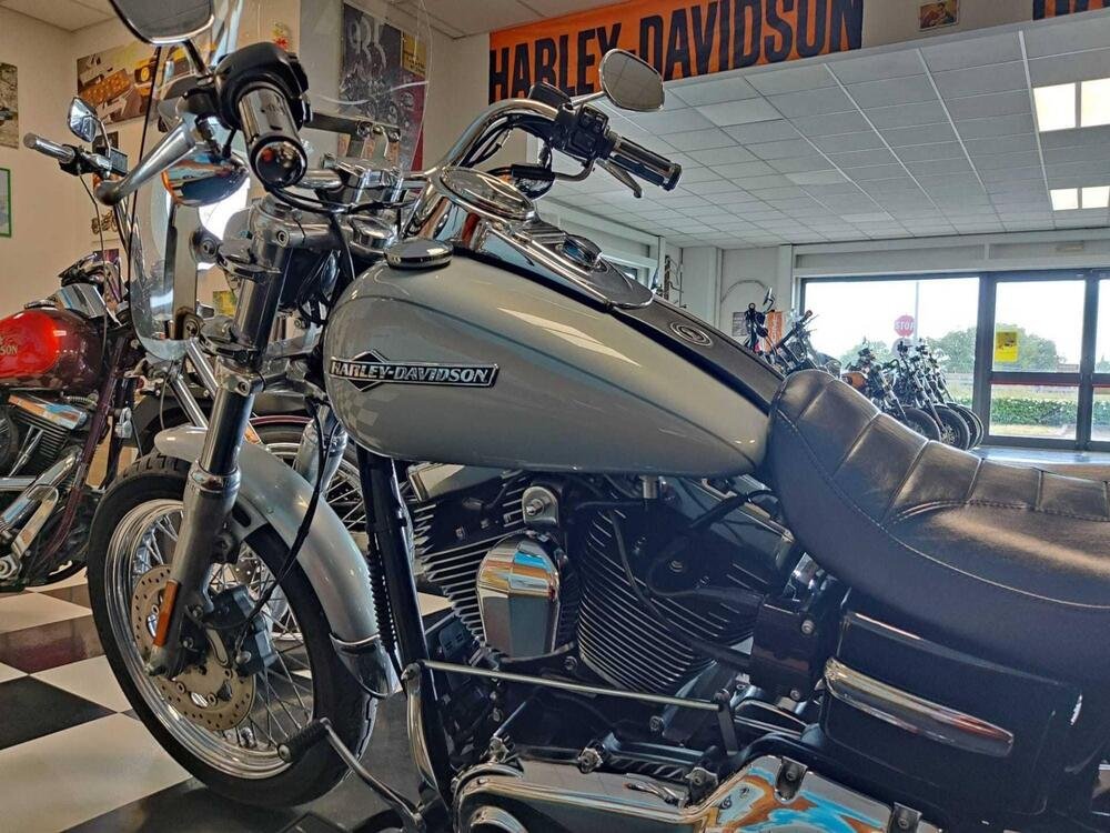 Harley-Davidson 1690 Super Glide Custom (2014) - FXDC (4)