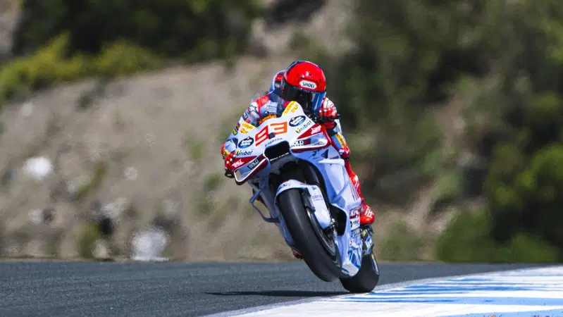 MotoGP 2024. GP di Spagna. Marc Marquez: "Ho toccato il bagnato e ho perso l&rsquo;anteriore, ma sono veloce e questo mi rende felice"