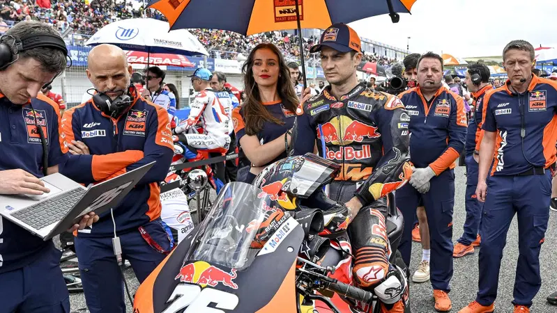 MotoGP 2024. GP di Spagna. Daniel Pedrosa: "Non sapevo di trovarmi in lotta per il podio"