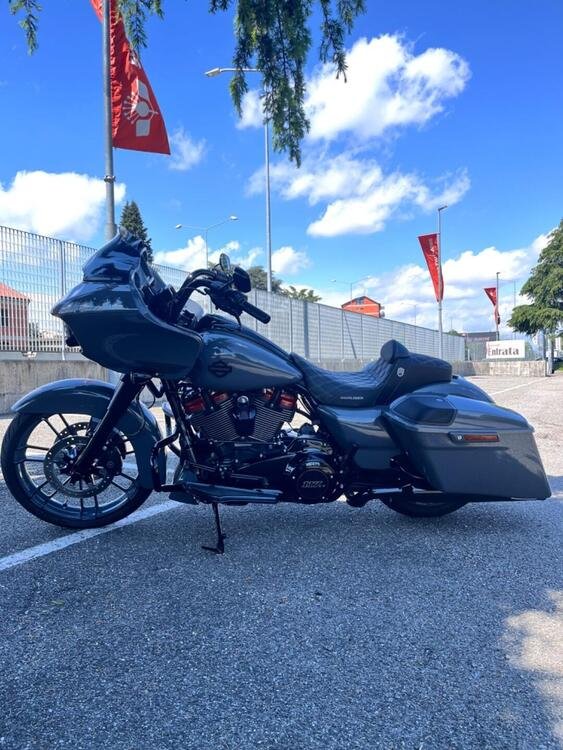 Harley-Davidson 117 Road Glide (2018 - 19) - FLTRXSE (5)