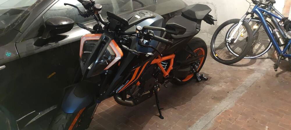 KTM 1290 Super Duke R Evo (2022 - 23) (3)