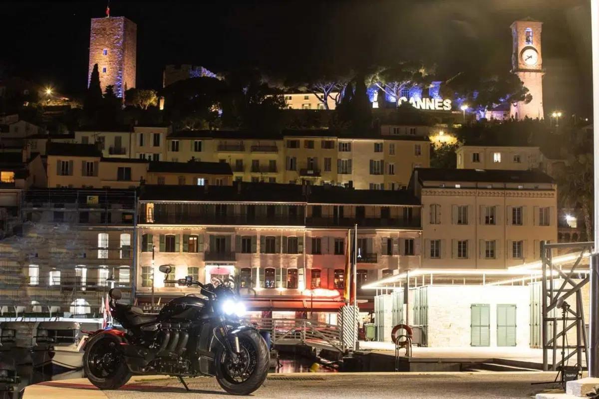 Triumph Rocket 3 Storm R e Storm GT: il TEST del mostro dal cuore grande (47)