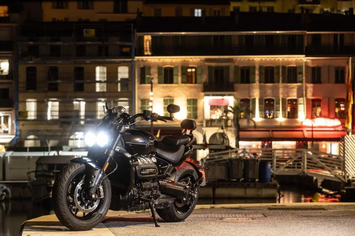 Triumph Rocket 3 Storm R e Storm GT: il TEST del mostro dal cuore grande (52)