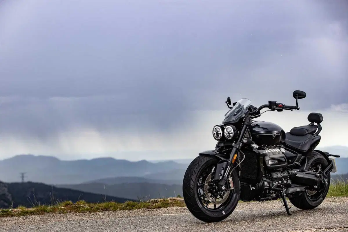 Triumph Rocket 3 Storm R e Storm GT: il TEST del mostro dal cuore grande (57)