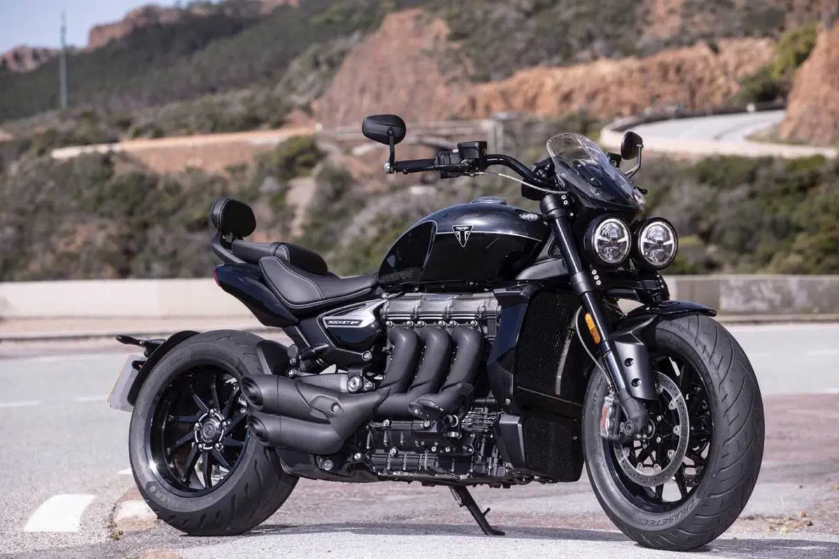 Triumph Rocket 3 Storm R e Storm GT: il TEST del mostro dal cuore grande (67)