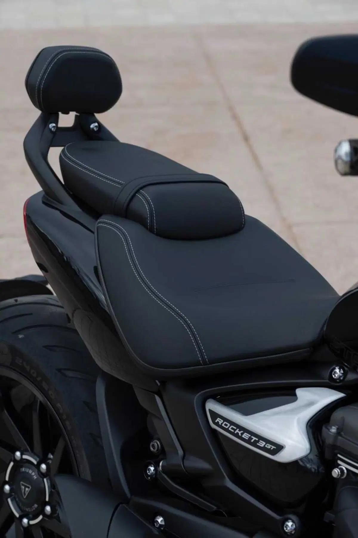 Triumph Rocket 3 Storm R e Storm GT: il TEST del mostro dal cuore grande (93)