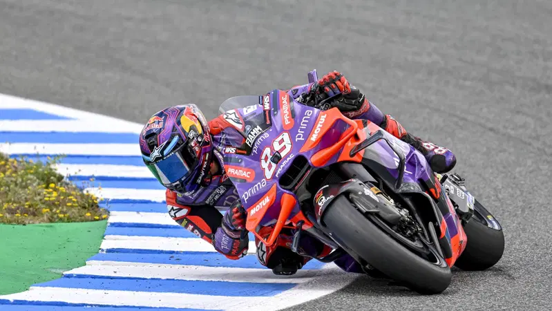 MotoGP 2024. GP di Spagna. Jorge Martin: "Caduta inspiegabile. Pecco Bagnaia? Non sarei stato al suo livello"