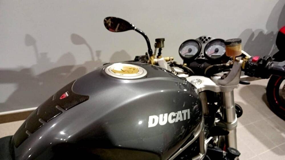 Ducati Monster S4 (2001 - 03) (4)