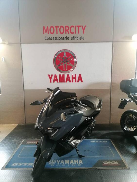 Yamaha T-Max 560 Tech Max (2021) (3)