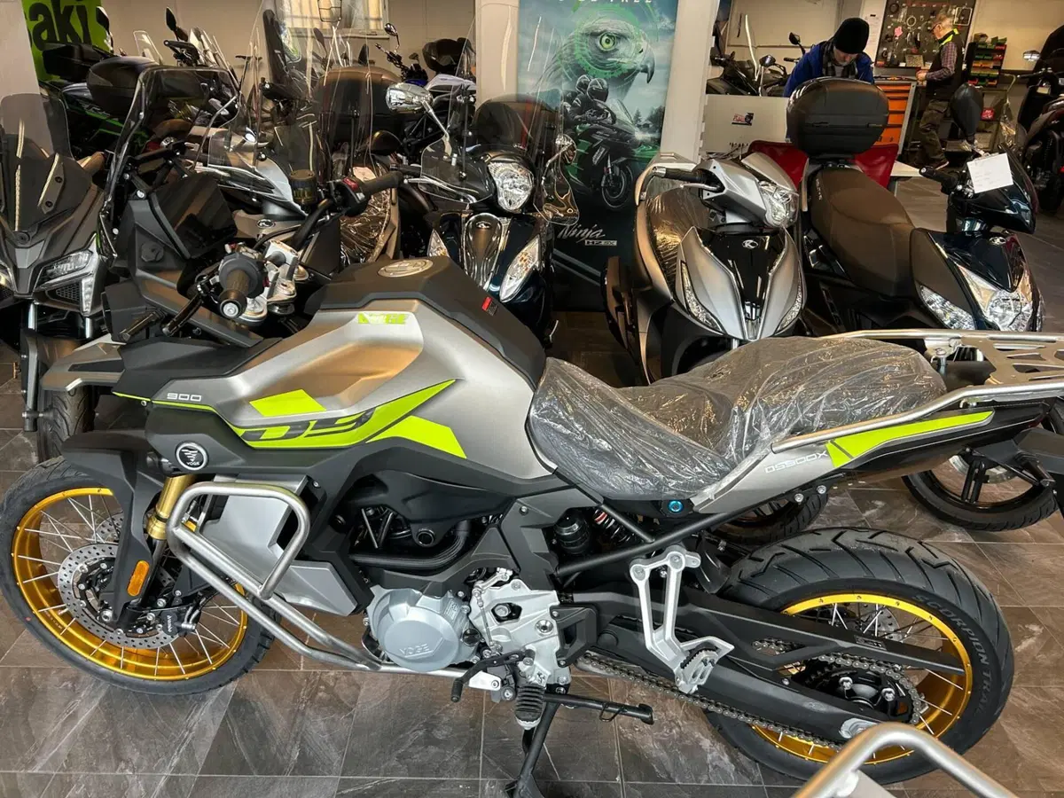 Voge Valico 900DSX (2024 - 26) (2)