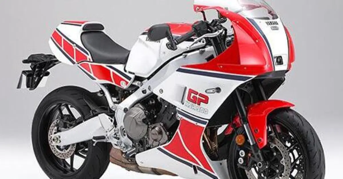 "Non ce la faccio, troppi ricordi". Yamaha presenta 2 kit per la XSR 900 GP, solo in Giappone