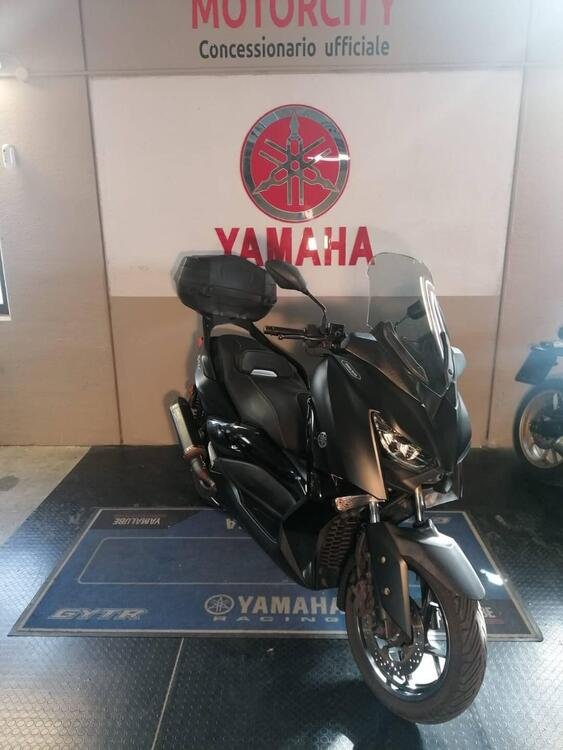 Yamaha X-Max 300 Iron Max (2019 - 20) (2)