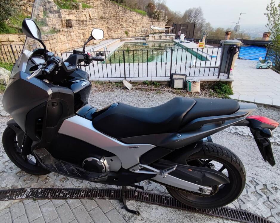 Honda Integra 750 DCT ABS (2014 - 15) (2)