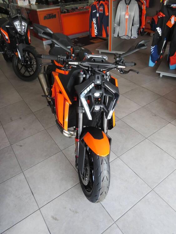 KTM 1390 Super Duke R (2024) (4)