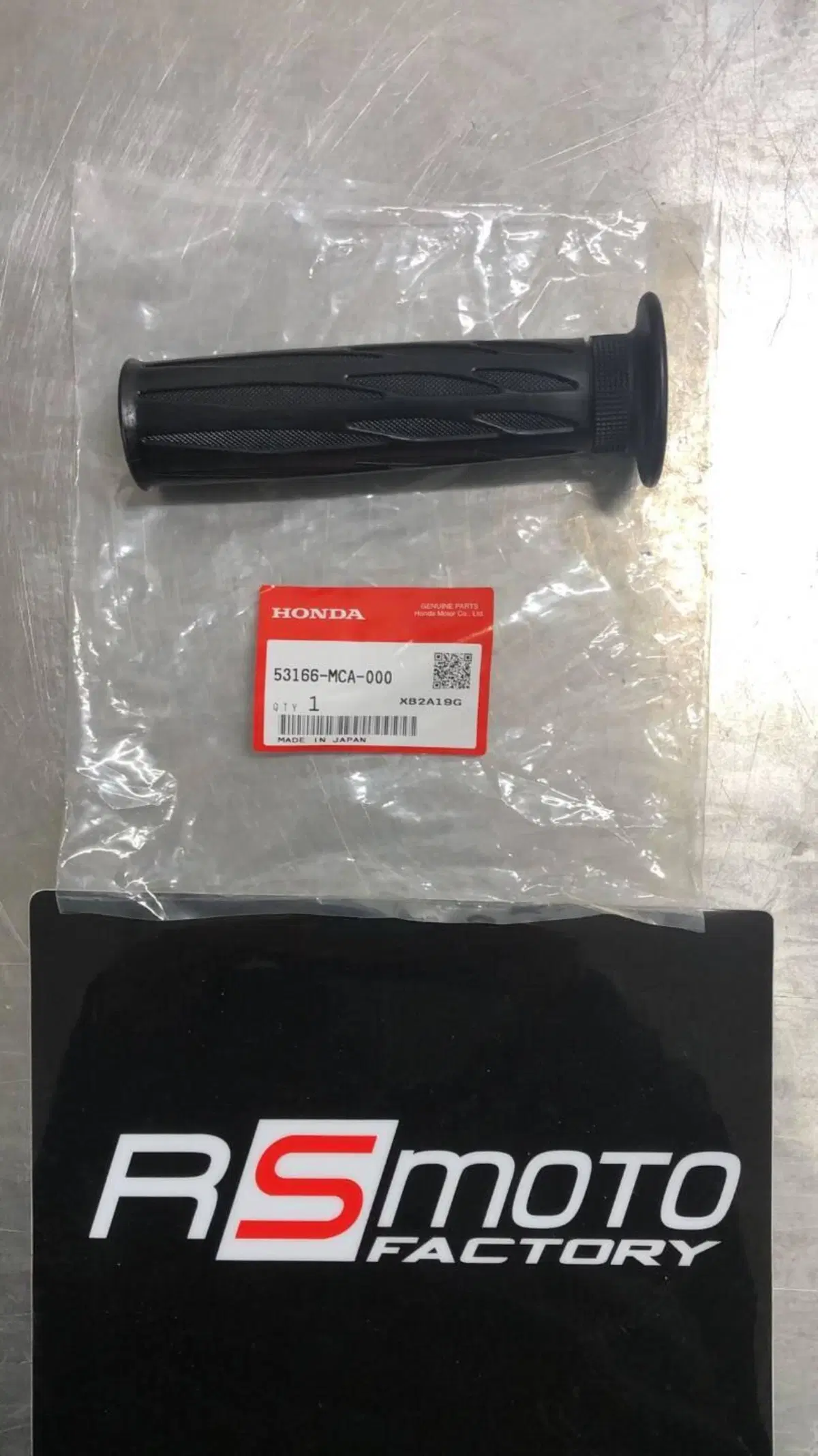 MANOPOLA SX PER HONDA GOLD WING 1800. CODICE 53166
