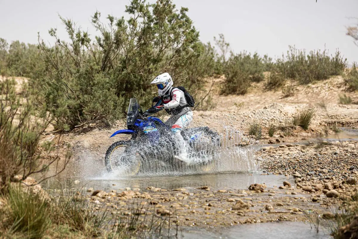 TEST Yamaha Ténéré 700 GYTR: il KIT da 30.000 euro per vincere in Africa. A 193 km/h nel deserto! (13)