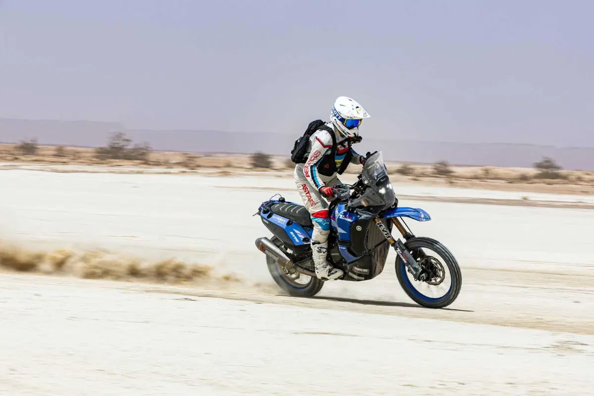 TEST Yamaha Ténéré 700 GYTR: il KIT da 30.000 euro per vincere in Africa. A 193 km/h nel deserto! (16)