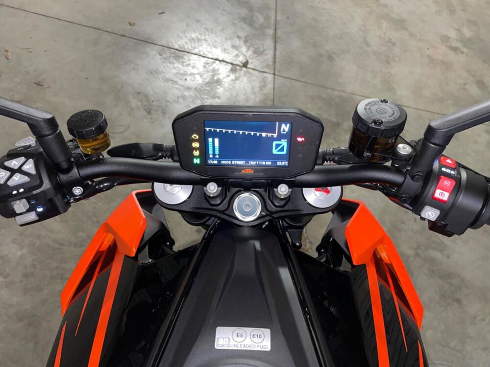 KTM 1290 Super Duke R (2020) (5)