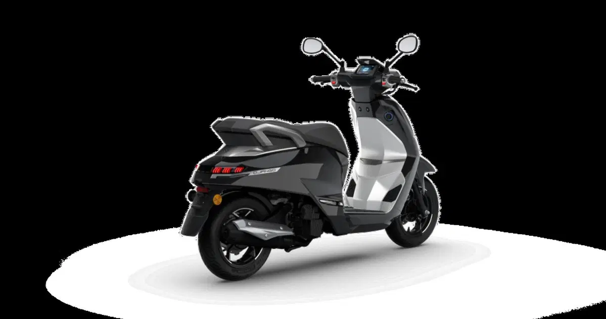 Peugeot Motocycles: arrivano i nuovi scooter Django per i 10 anni del modello (5)