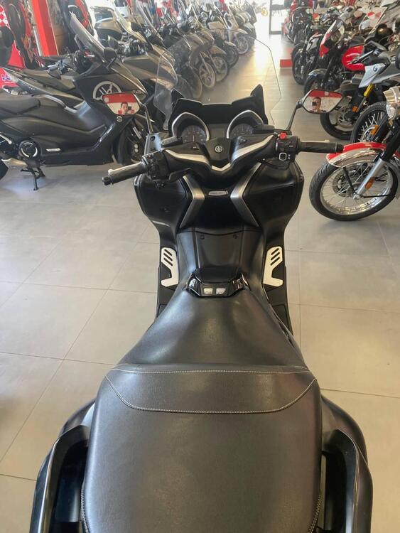 Yamaha T-Max 530 (2017 - 19) (4)