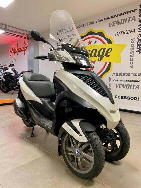 Piaggio Mp3 300 ie Yourban ERL (2011 - 17) (2)